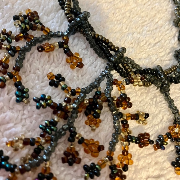 Sophisticated, Very Cool Beaded Necklace! - Picture 2 of 4
